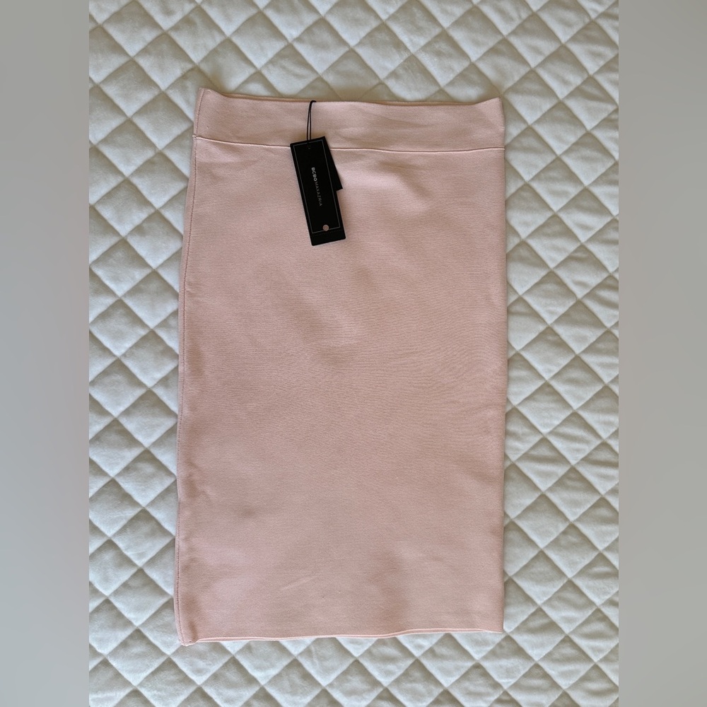 NWT BCBG Max Azria Nathalia Pencil Bandage Knee Skirt Small Dusty Pink stretch